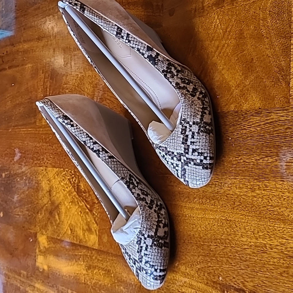 Violet & Red Persia Size 8